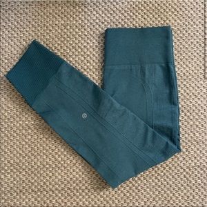 Lululemon Ebb to Street ribbed legging